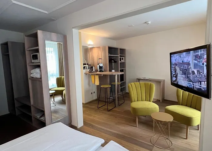 Platzhirsch - Downtown Boutique & Sushi Lounge Szálloda 3*