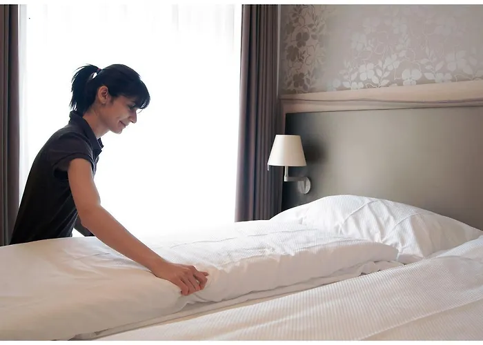 Platzhirsch - Downtown Boutique & Sushi Lounge