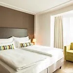 Platzhirsch - Downtown Boutique & Sushi Lounge Hotel Zurych