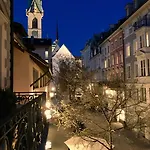 Platzhirsch - Downtown Boutique & Sushi Lounge Hotel Zurych