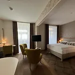 Hotel Platzhirsch - Downtown Boutique & Sushi Lounge Zurych