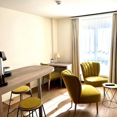 Platzhirsch - Downtown Boutique & Sushi Lounge 3*