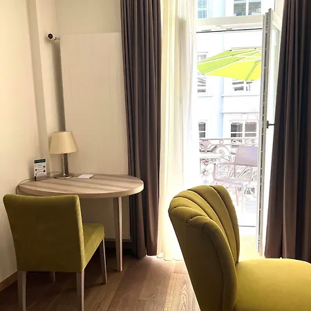 Platzhirsch - Downtown Boutique & Sushi Lounge Hotell 3*