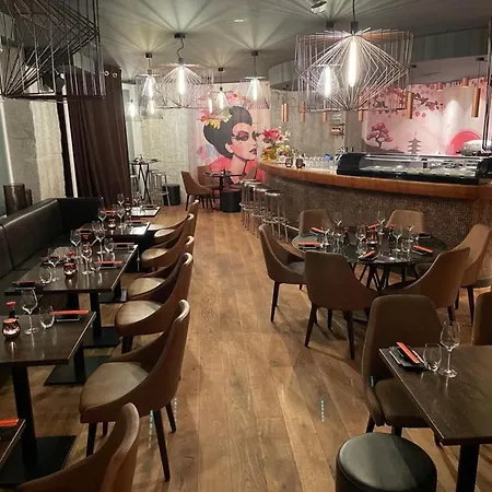 Platzhirsch - Downtown Boutique & Sushi Lounge Otel 3*