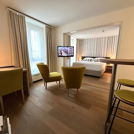 Platzhirsch - Downtown Boutique Hotel&sushi Lounge 3* Zúrich