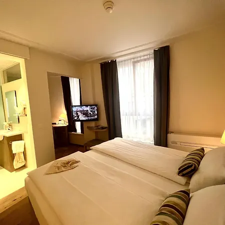 Platzhirsch - Downtown Boutique & Sushi Lounge 3*