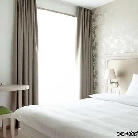 Platzhirsch - Downtown Boutique & Sushi Lounge Отель 3*