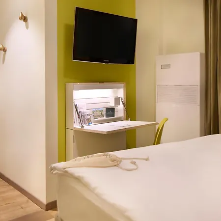 Platzhirsch - Downtown Boutique & Sushi Lounge 3*