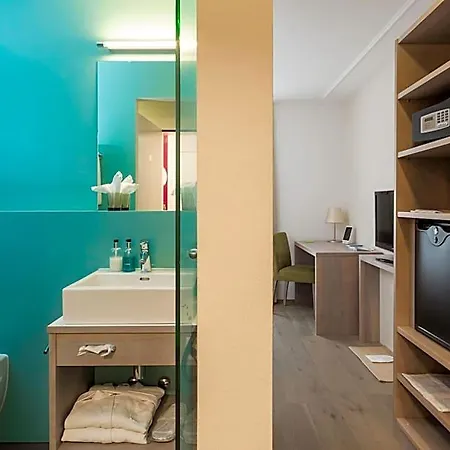 Platzhirsch - Downtown Boutique & Sushi Lounge