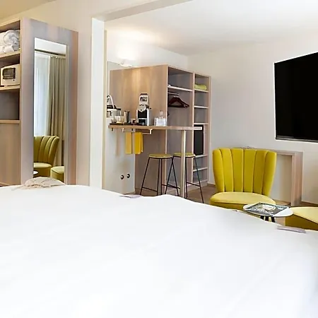 Platzhirsch - Downtown Boutique & Sushi Lounge 3*