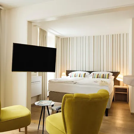 Platzhirsch - Downtown Boutique & Sushi Lounge Hotel Zurique