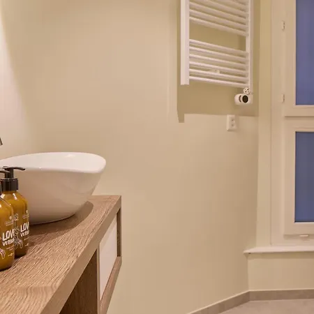 Hotel Platzhirsch - Downtown Boutique & Sushi Lounge
