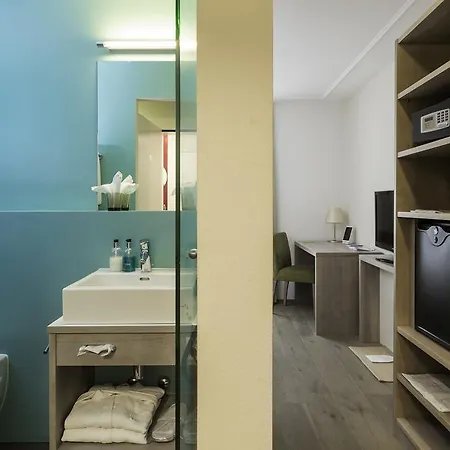 Platzhirsch - Downtown Boutique & Sushi Lounge Hotell
