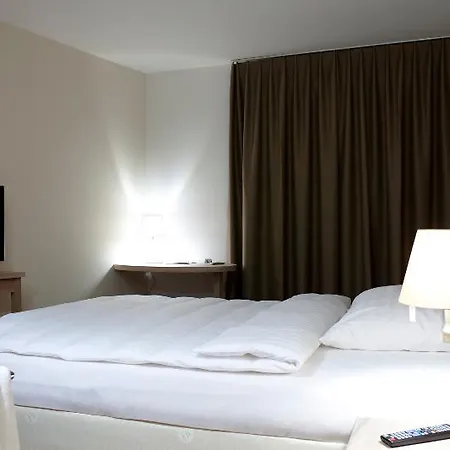 Platzhirsch - Downtown Boutique & Sushi Lounge 호텔 3*