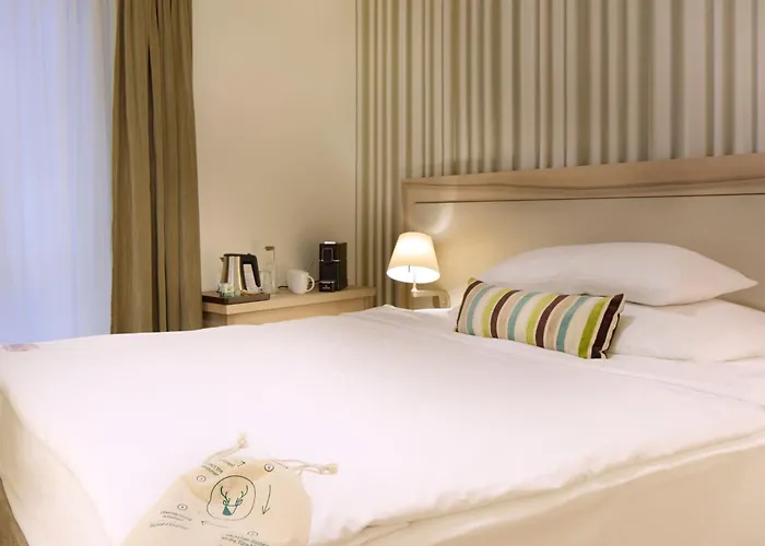 Hotell Platzhirsch - Downtown Boutique & Sushi Lounge Zürich