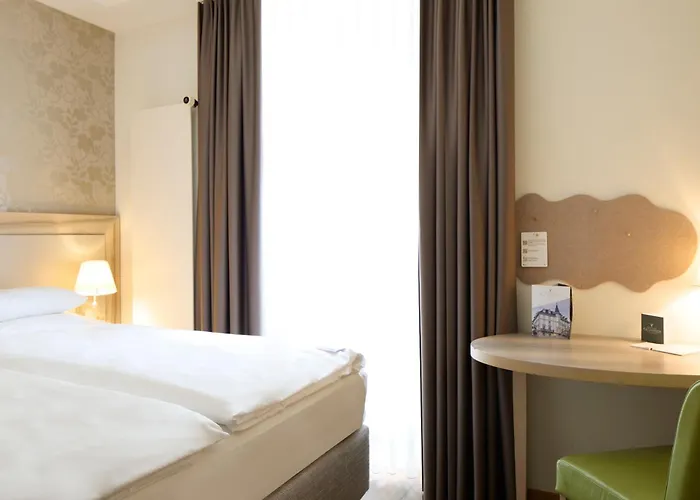 Platzhirsch - Downtown Boutique & Sushi Lounge Hotell 3*