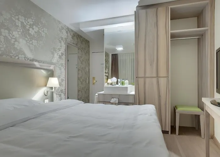 Platzhirsch - Downtown Boutique & Sushi Lounge فندق زيورخ