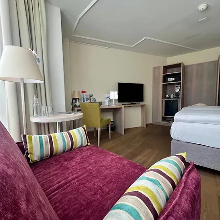 Platzhirsch - Downtown Boutique Hotel&sushi Lounge