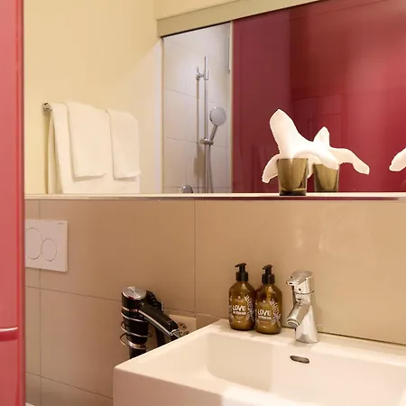 Hotel Platzhirsch - Downtown Boutique & Sushi Lounge