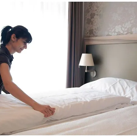 Platzhirsch - Downtown Boutique Hotel&sushi Lounge