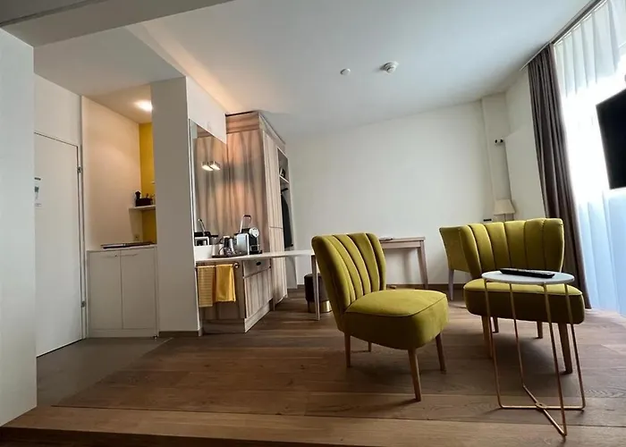 Platzhirsch - Downtown Boutique & Sushi Lounge 3*