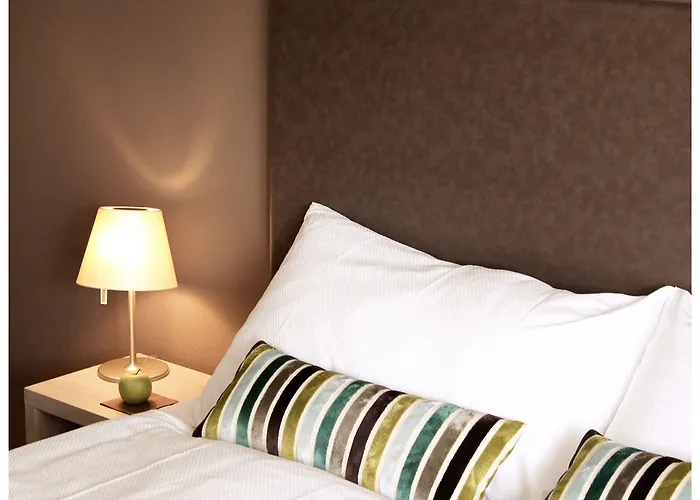 Platzhirsch - Downtown Boutique & Sushi Lounge Цюрих