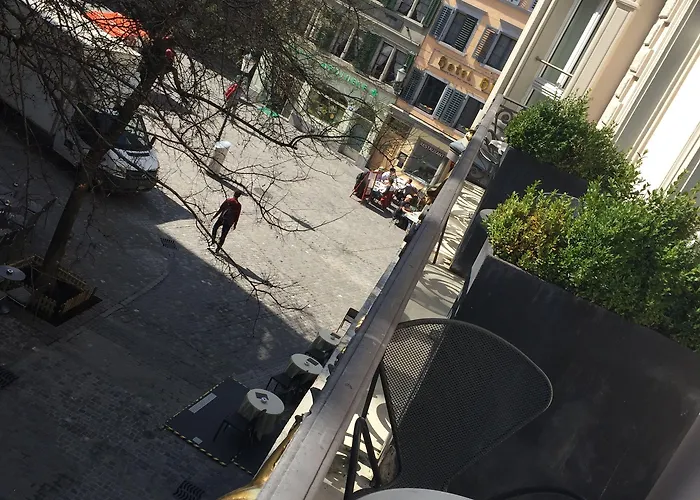 Отель Platzhirsch - Downtown Boutique & Sushi Lounge Цюрих