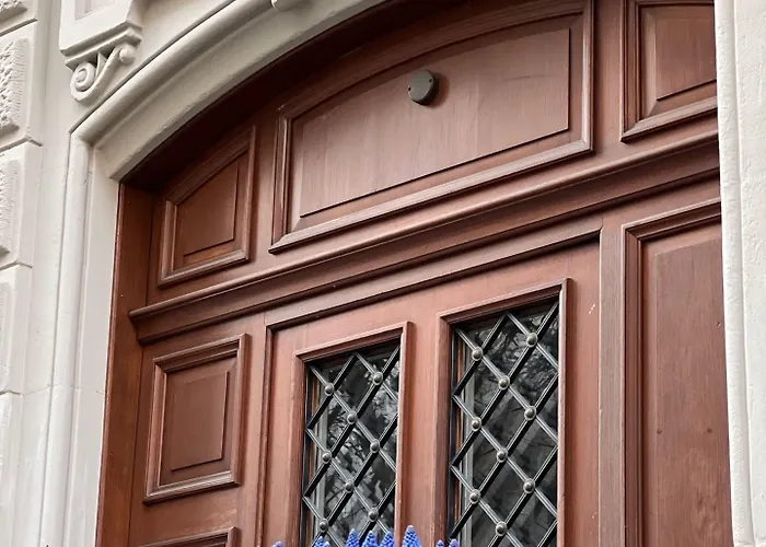 Отель Platzhirsch - Downtown Boutique & Sushi Lounge Цюрих