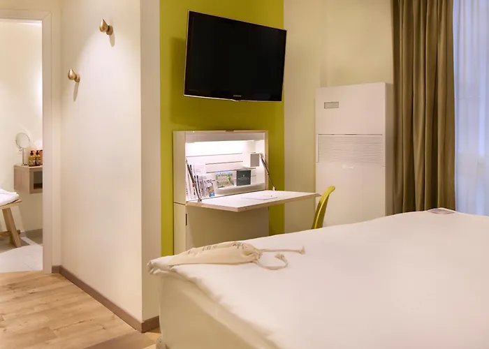 Platzhirsch - Downtown Boutique & Sushi Lounge 3*