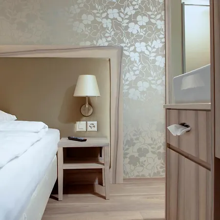 Platzhirsch - Downtown Boutique & Sushi Lounge Hotel Zurich